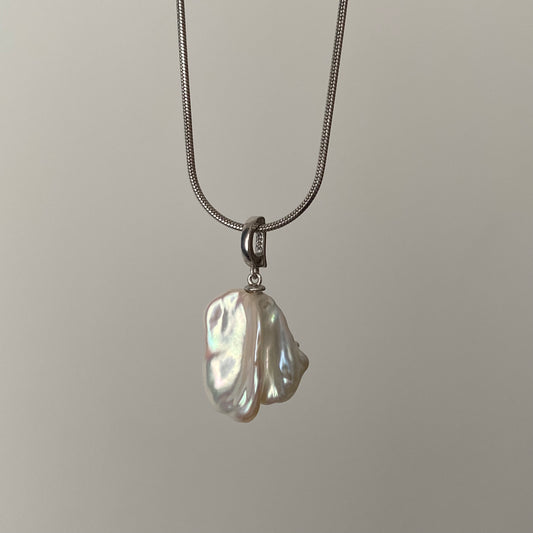 Baroque Pearl Pendant Necklace NO.3